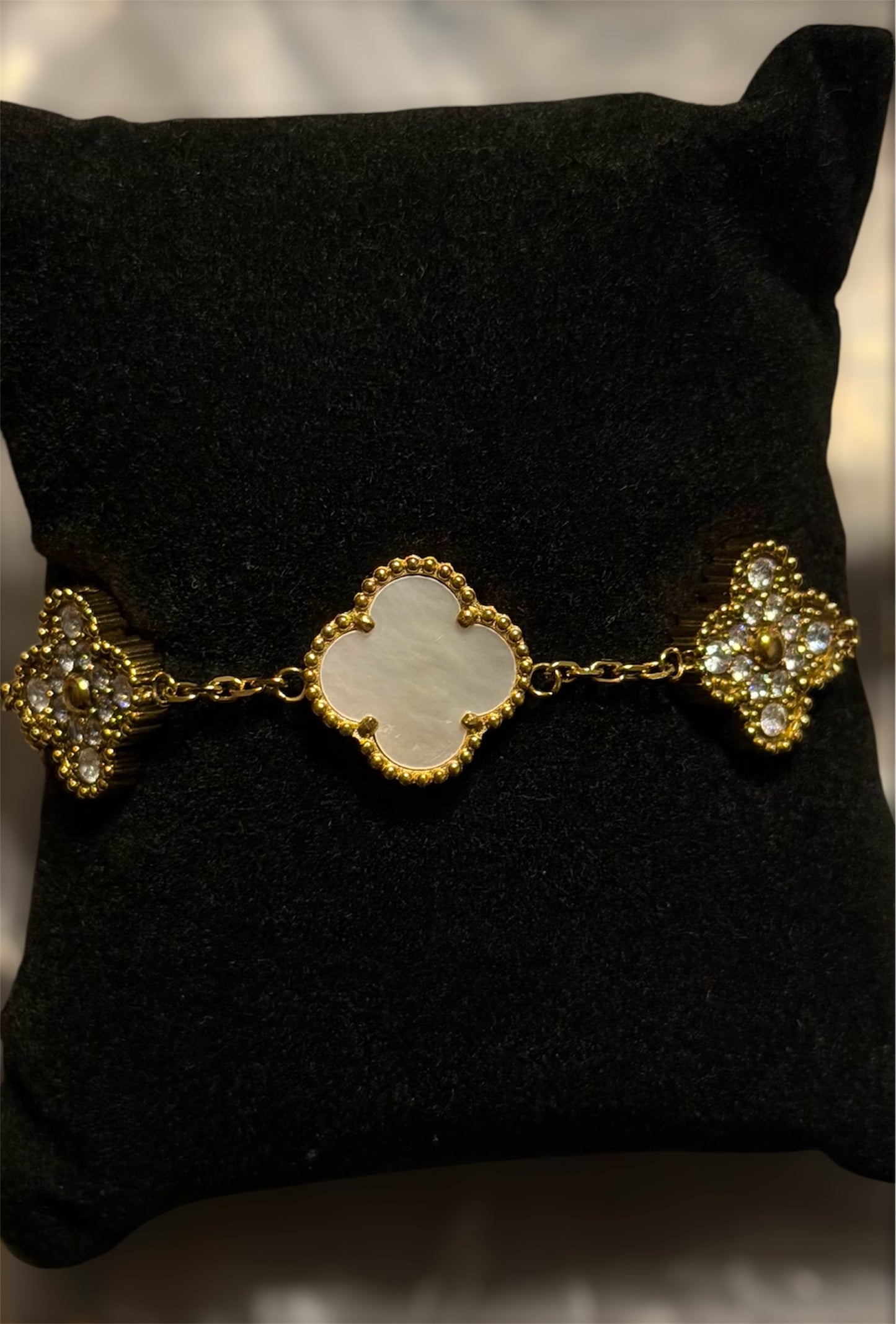 Vendbart kløver armbånd