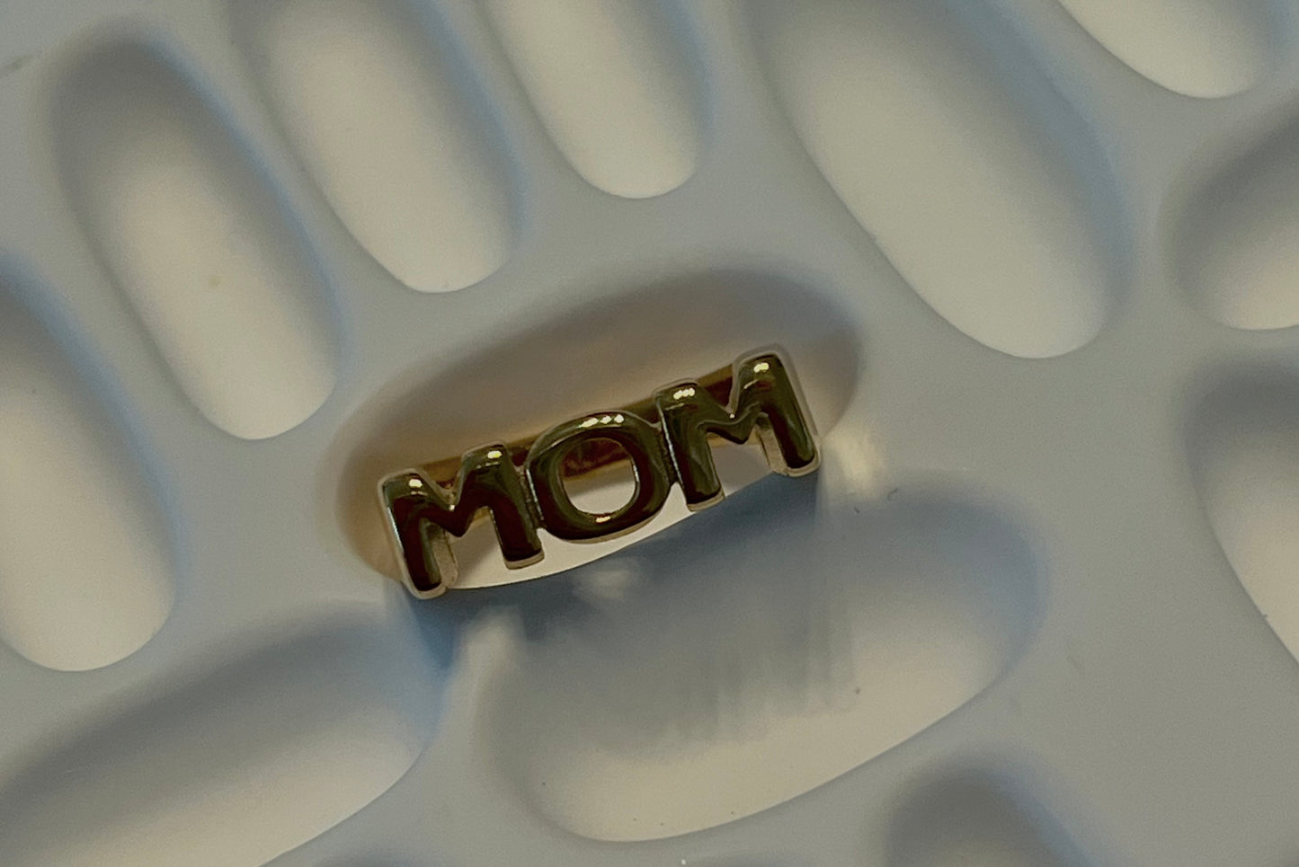 MOM ring